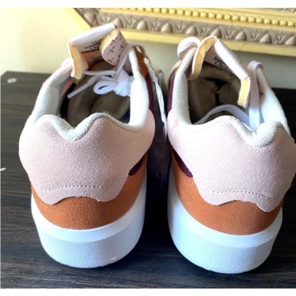 New Balance Sz M 10 W 12 Burgundy Pink Haze Sneakers Tennis Shoes Rare CT302MA - Picture 10 of 10